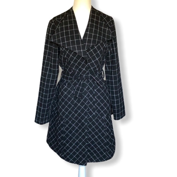 Tulle Coat Black - Picture 1 of 4